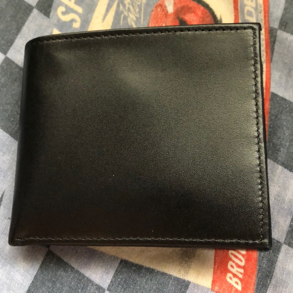 Perry Ellis black leather wallet